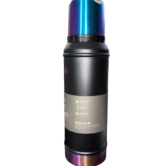 STANLEY Black Chroma Classic Bottle 1 QT NWT - Picture 4 of 10